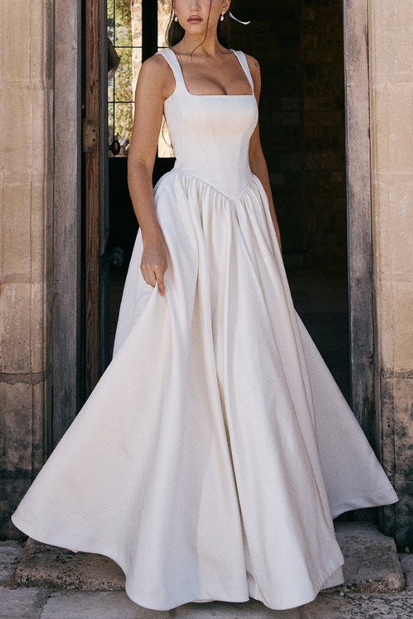 Women’s Wedding Gown – Timeless Elegance & Modern Simplicity