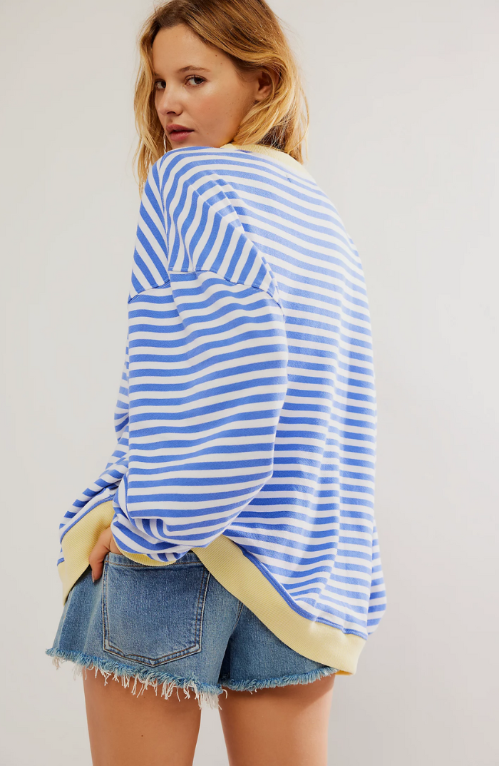 Striped Oversized Women’s Sweater – Colourful Style & Cozy Comfort