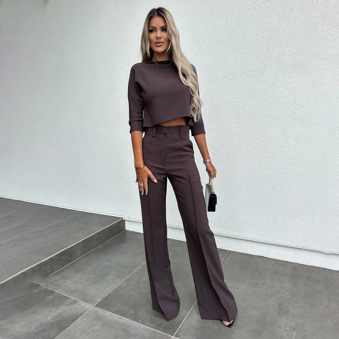 Women’s Two-Piece Pants Set – Cropped Top & Wide-Leg Tailoring