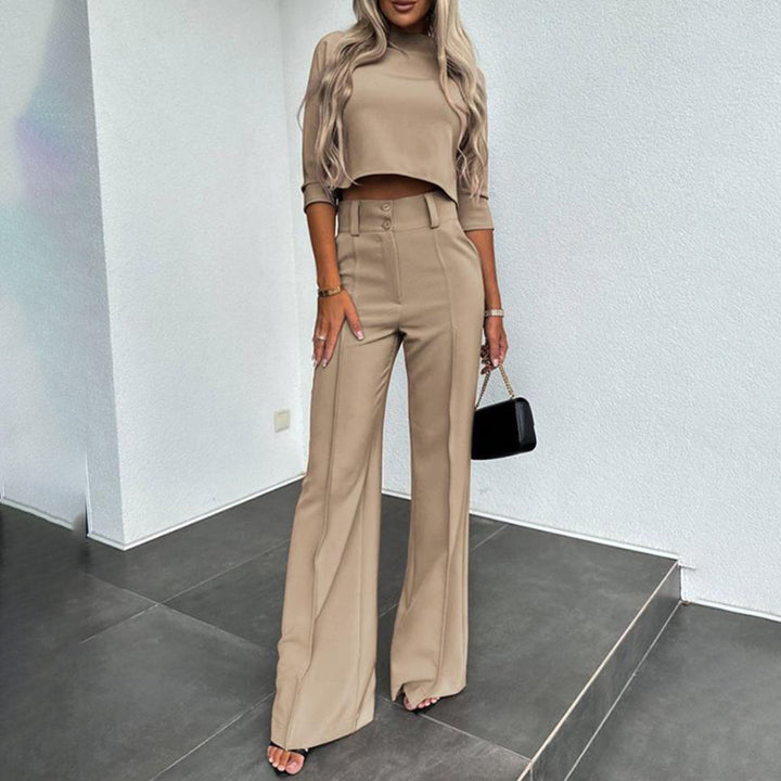Women’s Two-Piece Pants Set – Cropped Top & Wide-Leg Tailoring