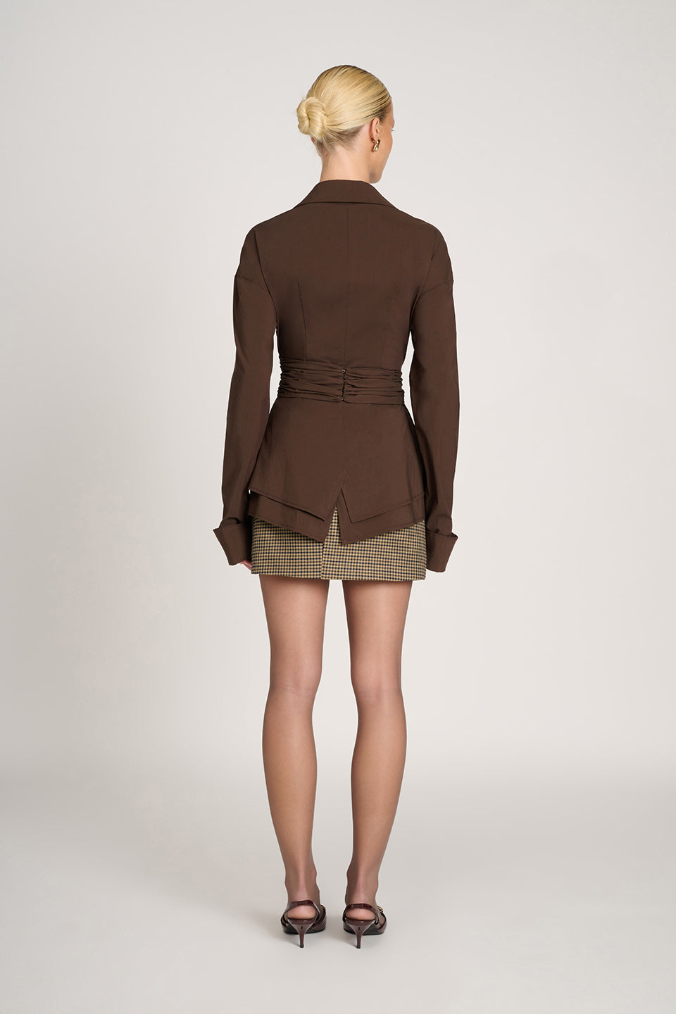 Women’s Wrap Shirt – Sculpted Waist & Modern Tailored Collar