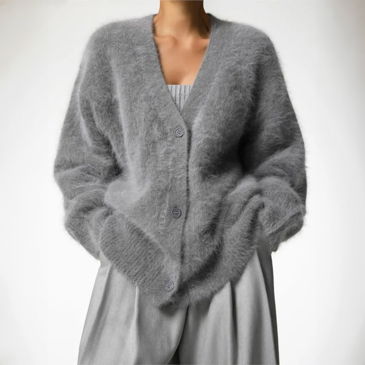 Women’s Cashmere Cardigan – Luxury, Comfort & Style in One