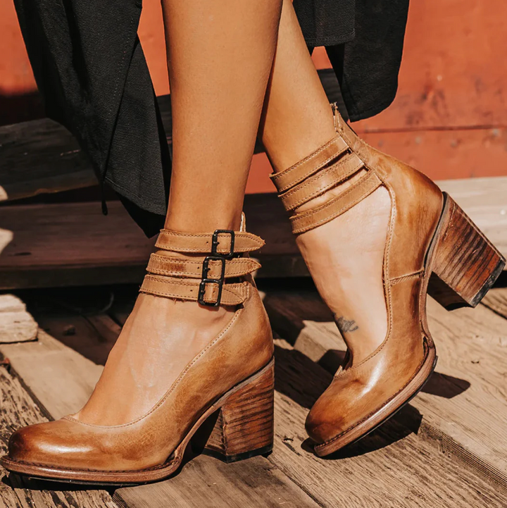 Women’s Vintage-Inspired Leather Heels – Classic Elegance with Modern Sophistication