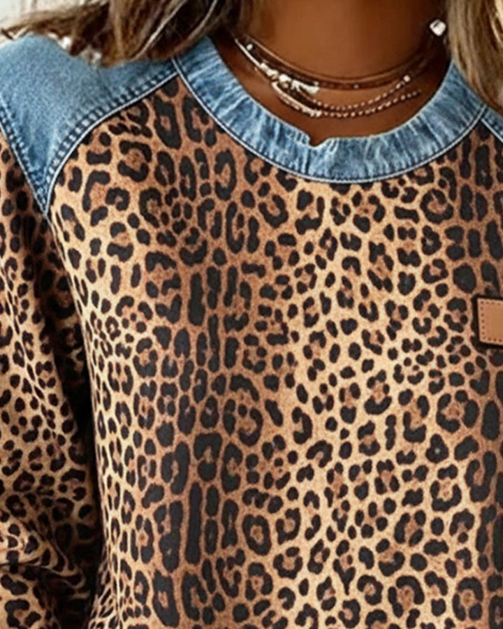 Women’s Leopard Print Denim Patchwork Sweatshirt – Relaxed Fit & Casual Comfort