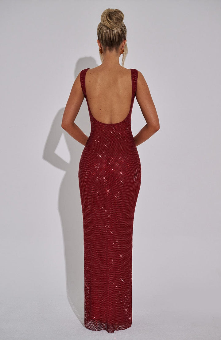 Women’s Sparkling Evening Gown – Low Back & Figure-Hugging Glamour