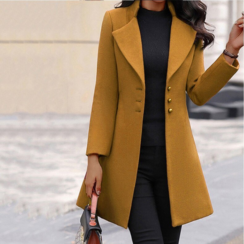 Women’s Coat – Elegance & Style for Cold Days