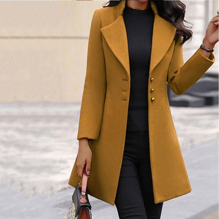 Women’s Coat – Elegance & Style for Cold Days